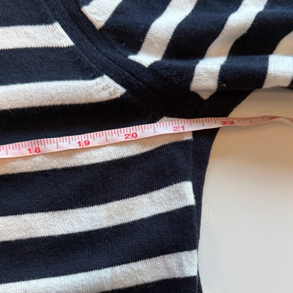 Rag & Bone Women’s Crewneck Sweater in Dark Blue and White Stripes - Picture 5 of 8